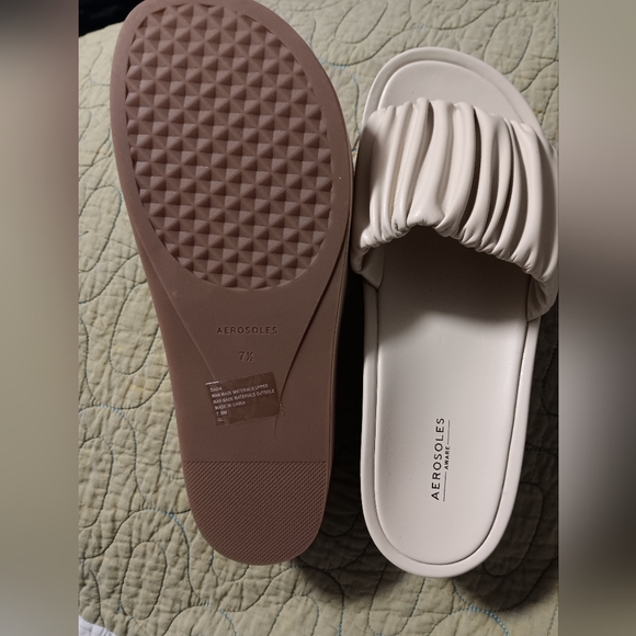 Dada Slide On Shoes. "Aerosoles Aware" Collection - Picture 1 of 6